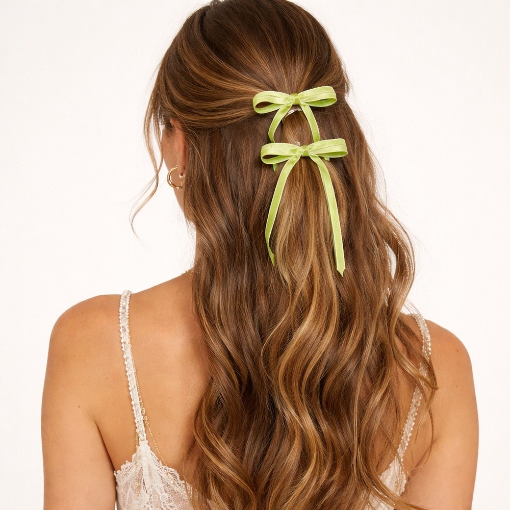 Free People Lime Green Velvet Bow Hair Clips Set of 2 Long Ribbon‎ Streamers NEW
